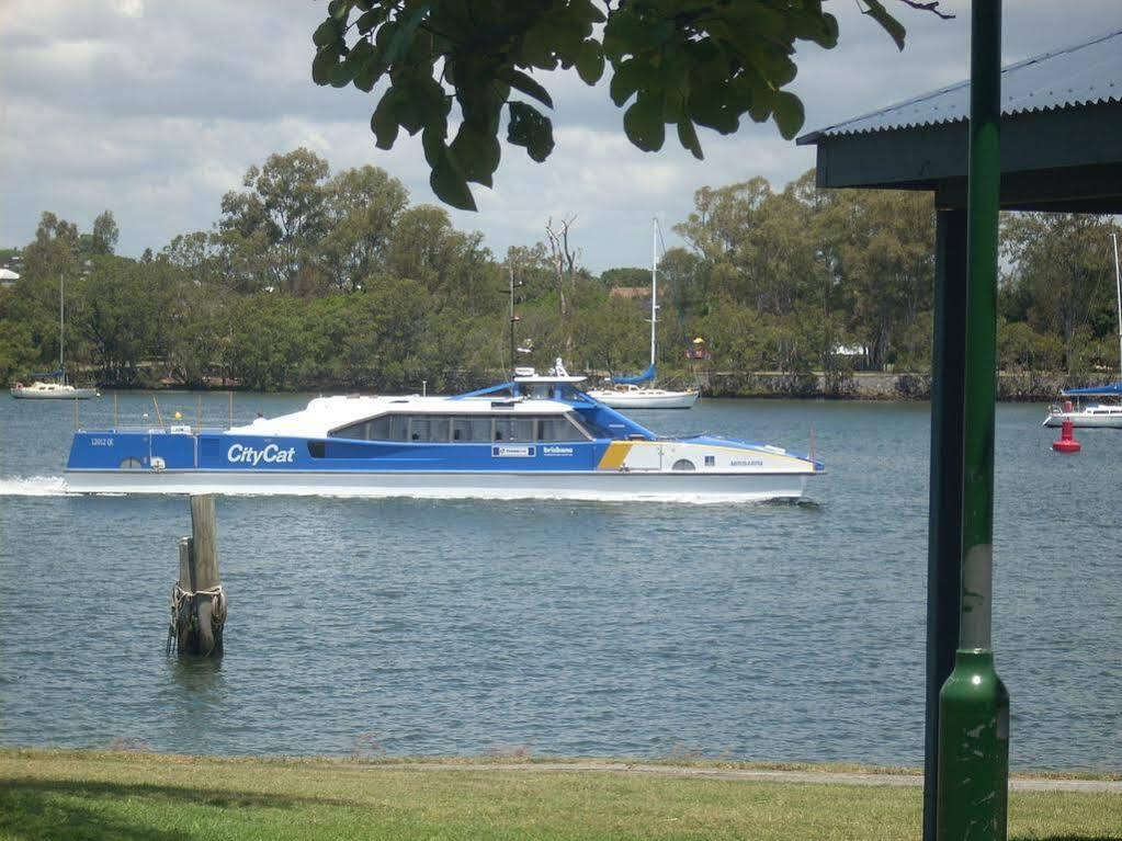 Kingsford Riverside Inn Brisbane Exterior foto